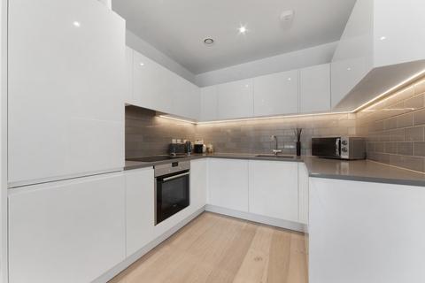 1 bedroom apartment for sale, Banyan Court, Royal Wharf, E16