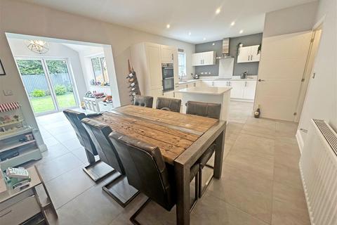 49 Burnham Road, Wythall, Birmingham, B47 6AS