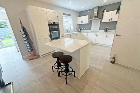 49 Burnham Road, Wythall, Birmingham, B47 6AS
