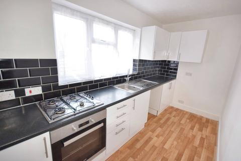 2 bedroom flat to rent, Broadlands Road, Southampton SO17