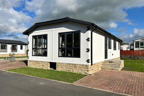undefined, Salterforth, Lancashire, BB18