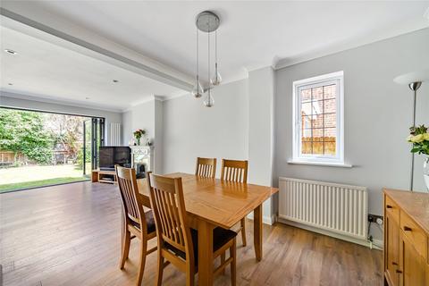 18 Chailey Place, Hersham, Walton-on-thames, KT12 4LQ