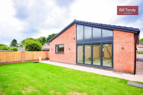 3 bedroom detached bungalow for sale, 15 Beecroft Avenue, Lichfield, WS13