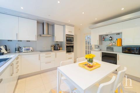 45 Dawstone Road, Wirral, CH60 0BR