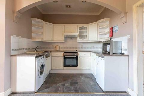 undefined, 0942L Main Street, Falkirk, FK1 4QJ