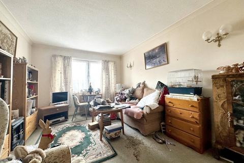 1 bedroom flat for sale, Longridge Avenue, Saltdean BN2