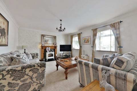 3 bedroom detached house for sale, Town Street, Shiptonthorpe, York, YO43 3PE
