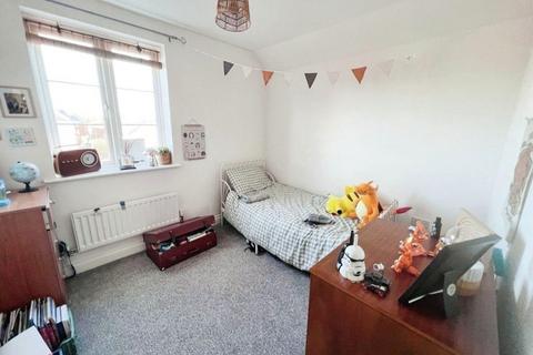 2 bedroom flat to rent, Greenwood Grove, Swindon, SN25 1BT