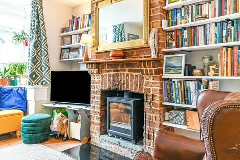 28 Ackender Road, Alton, GU34 1JS