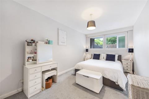 34 Invicta Close, Chislehurst, BR7 6SJ