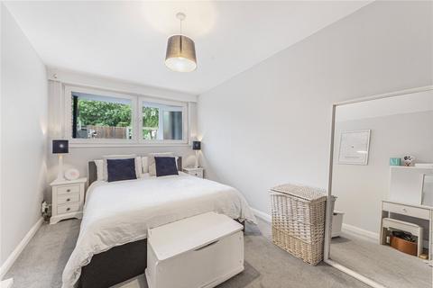 34 Invicta Close, Chislehurst, BR7 6SJ