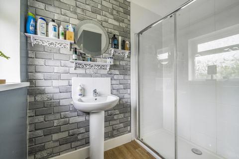 2 Morris Road, Northampton, NN2 7PZ