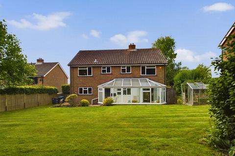 4 bedroom house for sale, Weald Rise, Haywards Heath, RH16