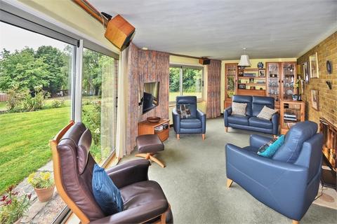 4 bedroom detached house for sale, Upper Street, Quainton, Buckinghamshire.