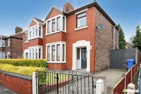 3 bedroom semi-detached house for sale, Deirdre Avenue, Widnes