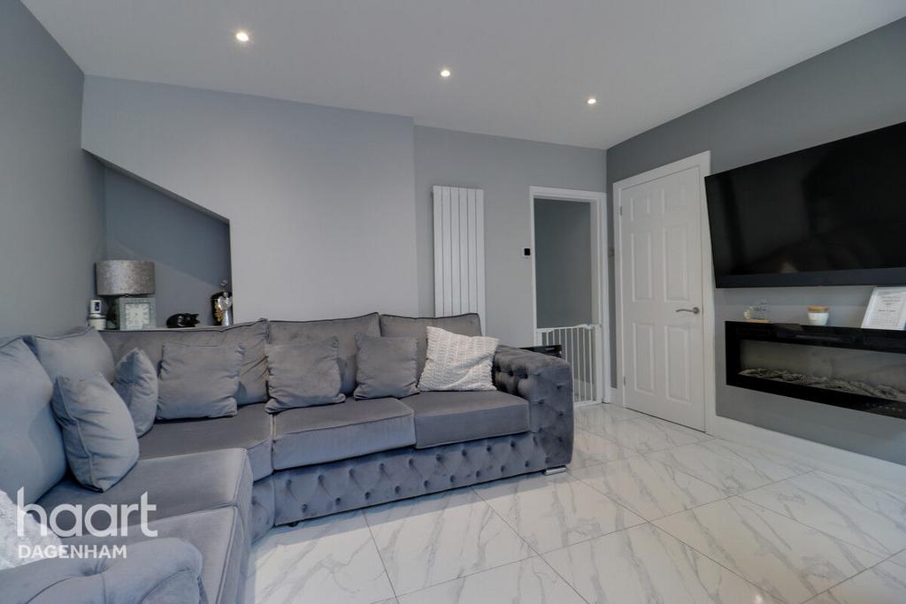Orchard Road, Dagenham 3 bed terraced house for sale £425,000