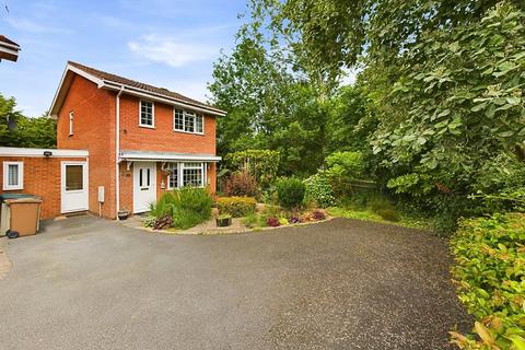 3 bedroom link detached house for sale, Low Fold Close, Worcester, Worcestershire, WR2