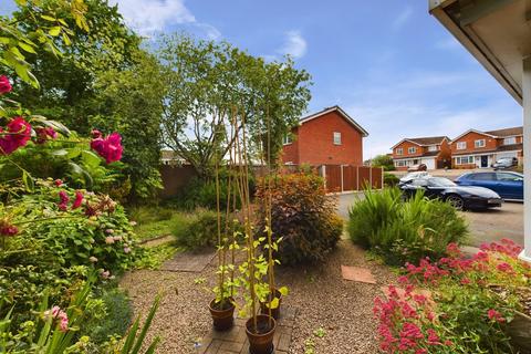 3 bedroom link detached house for sale, Low Fold Close, Worcester, Worcestershire, WR2