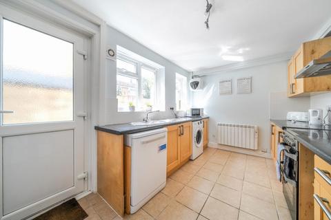 2 bedroom flat for sale, The Gables, Andover Road, Ludgershall SP11