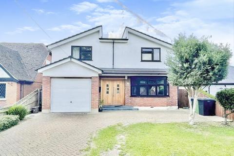 House share to rent, Hawthorn Drive, Uxbridge UB9