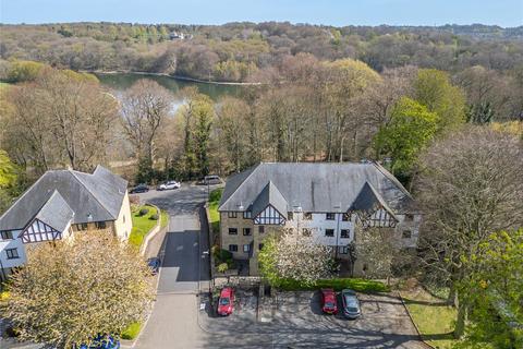 2 bedroom apartment for sale, Oakhampton Court, Park Avenue, Roundhay, Leeds