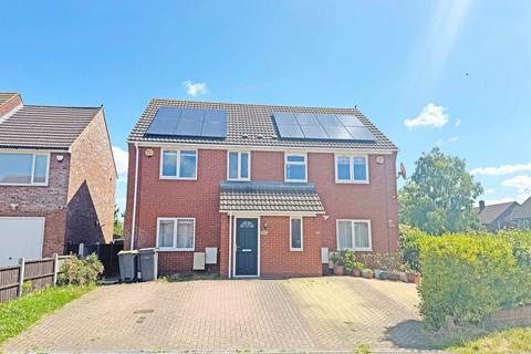 3 bedroom semi-detached house to rent, Canberra Road, Shortstown, Bedford, MK42