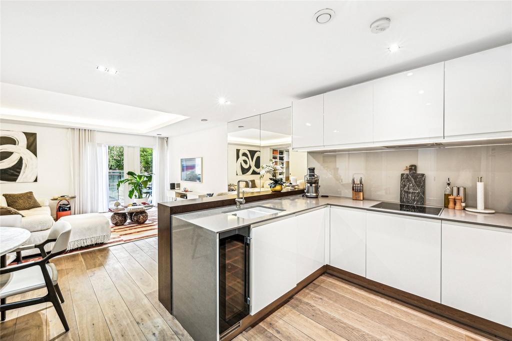 Kitchen/Reception