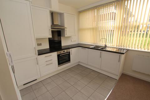 2 bedroom apartment to rent, Trinity Court, Wokingham RG41