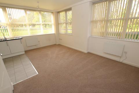 2 bedroom apartment to rent, Emmview Court, Wokingham RG41