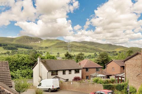 71 Caiyside, Edinburgh, EH10 7HW