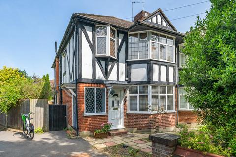2 bedroom flat for sale, Perth Close, Raynes Park