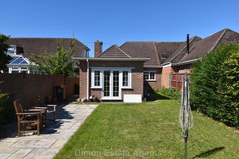 2 bedroom semi-detached bungalow for sale, Perth Road, Bridgemary