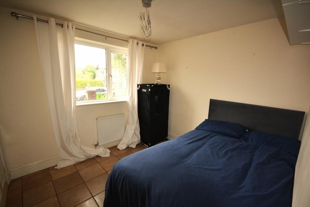 Bedroom 4 (Downstairs)