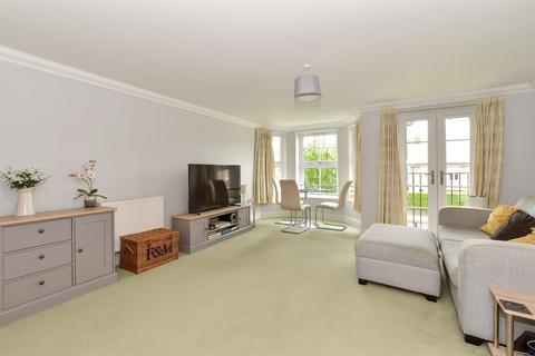 2 bedroom flat for sale, Maidstone Road, Paddock Wood, Kent