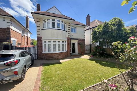 3 bedroom detached house for sale, Carbery Estate