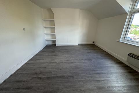 1 bedroom flat to rent, Norbury SW16