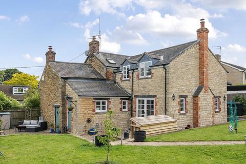 5 bedroom character property for sale, Enstone Road, Middle Barton, Chipping Norton, OX7