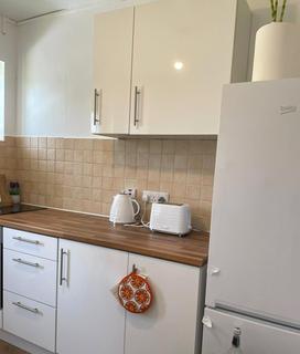 2 bedroom apartment for sale, Church Lane, KINGSBURY NW9