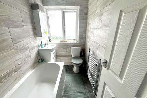 31 Carnforth Close, Epsom, KT19 9HQ