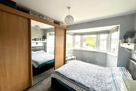 31 Carnforth Close, Epsom, KT19 9HQ