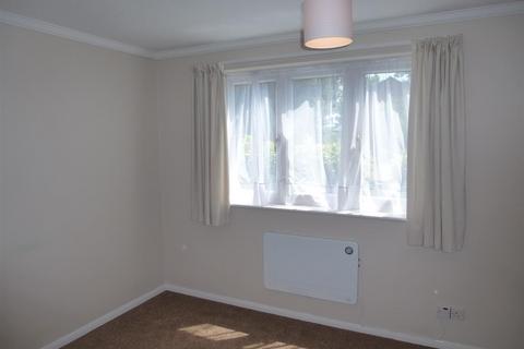 undefined, Knatchbull Close, Romsey