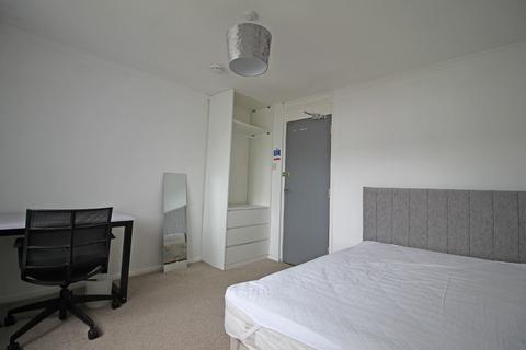3 bedroom flat to rent, Castle Vale, Stirling, FK9