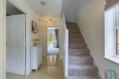 4 bedroom semi-detached house for sale, Summerlin Drive, Milton Keynes MK17