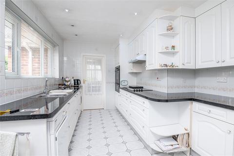 107 Marcus Avenue, Thorpe Bay, Southend-on-sea, SS1 3LQ