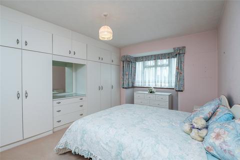 107 Marcus Avenue, Thorpe Bay, Southend-on-sea, SS1 3LQ