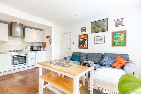 1 bedroom flat to rent, Burton Road, London SW9