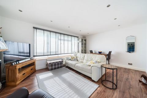 2 bedroom flat for sale, Lewes Road, Southend-On-Sea, SS2