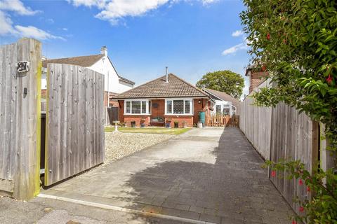 2 bedroom detached bungalow for sale, Robins Drive, Bognor Regis, West Sussex