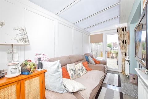 2 bedroom detached bungalow for sale, Robins Drive, Bognor Regis, West Sussex