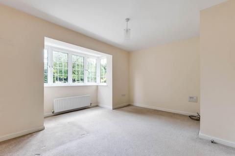 3 bedroom end of terrace house for sale, Finn Close, Bourne, PE10